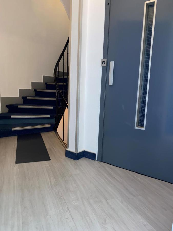 Aero Hotel Issy-les-Moulineaux Kültér fotó